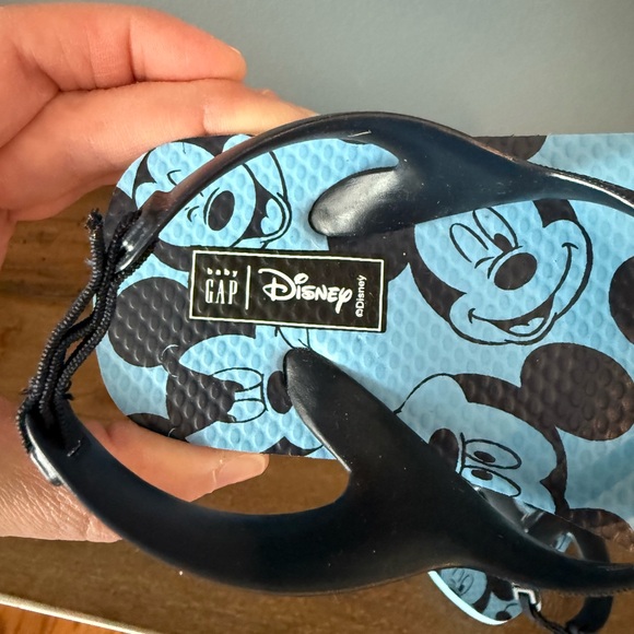 GAP Disney Mickey Blue Character Flip Flops - Picture 5 of 6